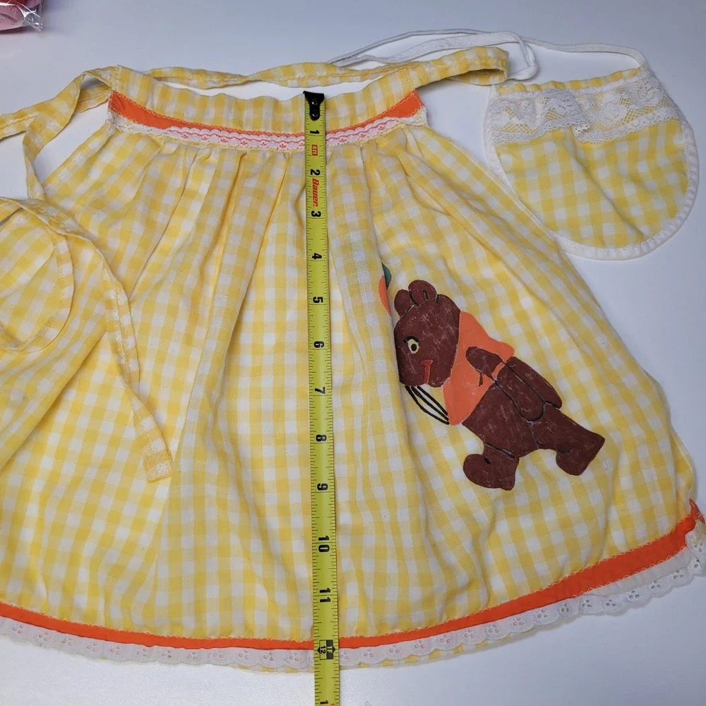 Vintage Yellow Gingham Child Apron Hand Painted Bear‎ with Balloons Bib Set